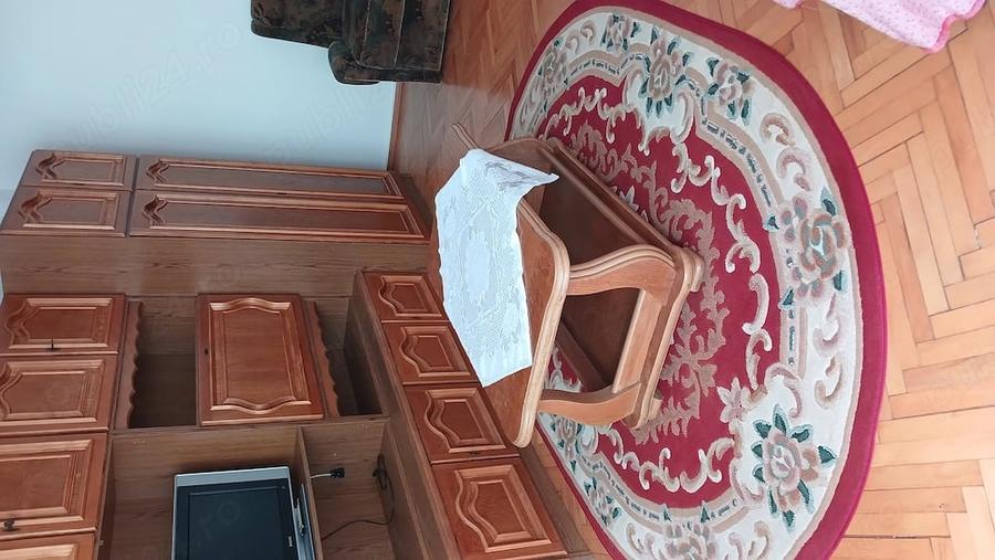 Apartament cu 2 camere decomandat în Traian