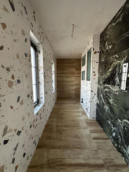 Casă cu 4 camere în Valea Adâncă