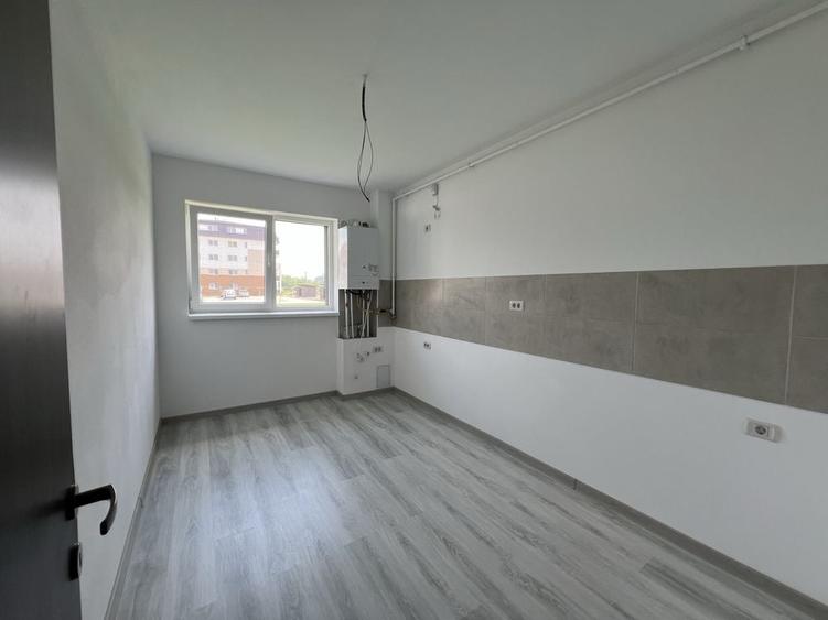 Proprietar vand garsoniera decomandata 40 mp util si parcare - 6