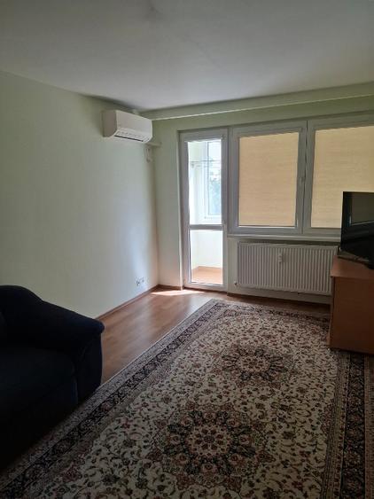 Apartament cu 3 camere decomandat, mobilat în Obor