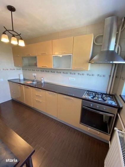Apartament cu 3 camere semidecomandat în Central