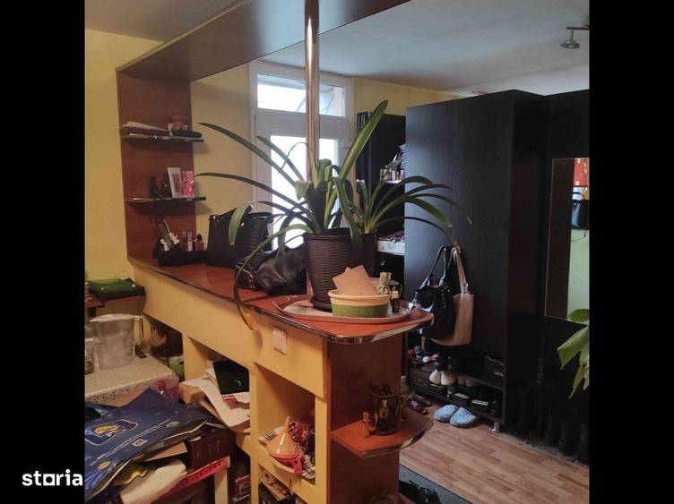 Casă cu 3 camere în Central