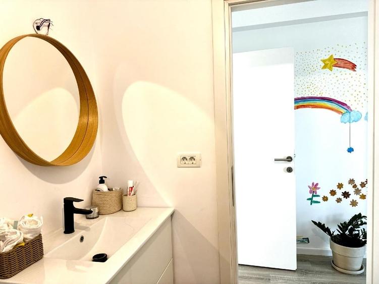 Casă individuală cu 4 camere cu Canalizare în Balotești