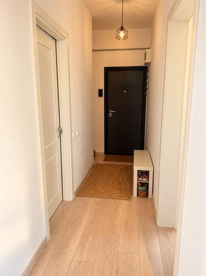 Apartament cu 3 camere semidecomandat în Copou