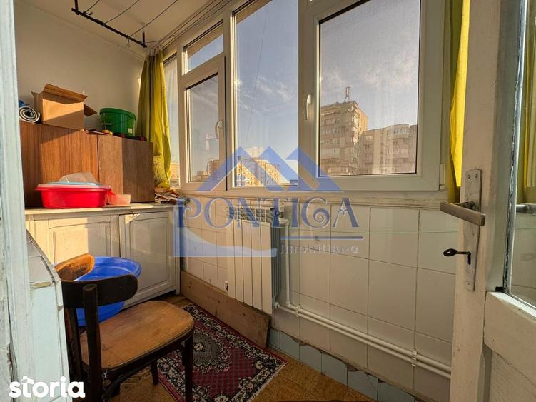Apartament cu 3 camere decomandat, mobilat în Casa de Cultură