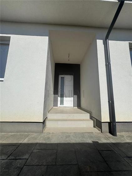 Duplex cu 3 camere cu Teren 290 Mp în Bucovăț (Remetea Mare)