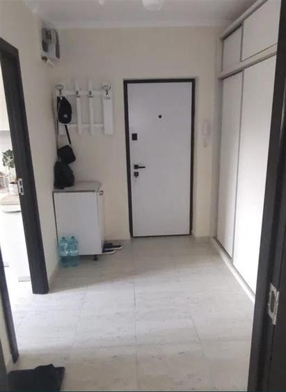 Apartament cu 2 camere semidecomandat, mobilat în Berceni