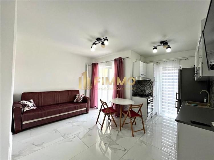 Apartament cu 2 camere semidecomandat, mobilat în Est