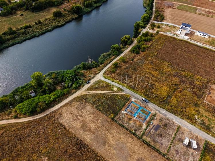 Teren Construcții intravilan de 1200 mp, în Balotești