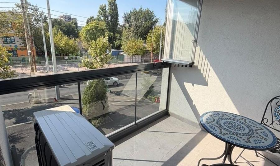Apartament cu 2 camere decomandat în Costin Georgian