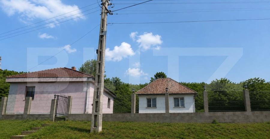 Casă individuală cu 3 camere cu Canalizare în Exterior Sud
