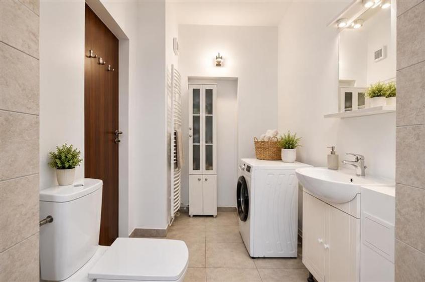 Apartament cu 2 camere decomandat, mobilat în Centrul Istoric