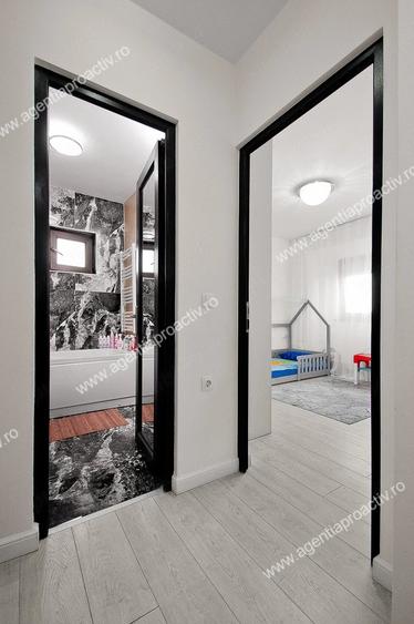 Apartament cu 2 camere decomandat în Mazepa 1