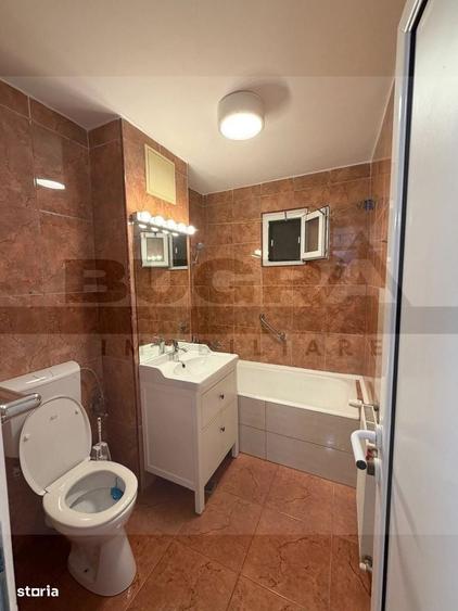 Apartament cu 4 camere decomandat în Zorilor