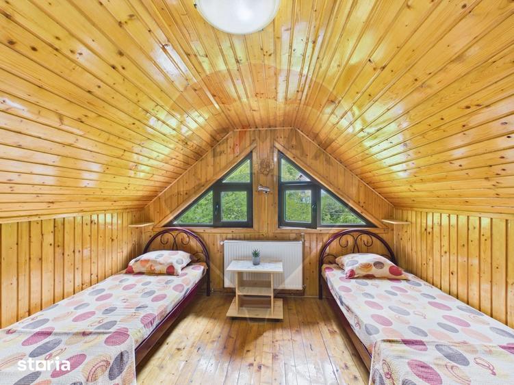 Casă cu 9 camere cu Teren 341 Mp în Dâmbovicioara