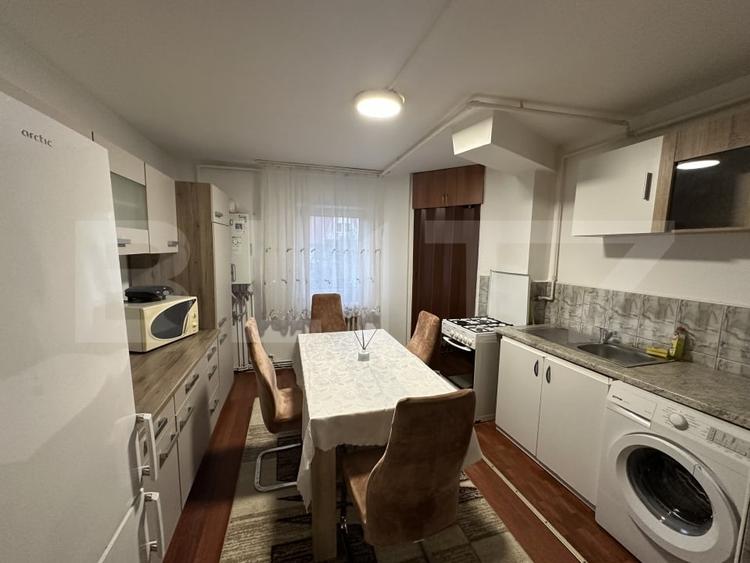 Apartament cu 2 camere decomandat, mobilat în Independenței
