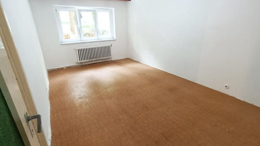 Apartament cu 3 camere decomandat în Zorilor