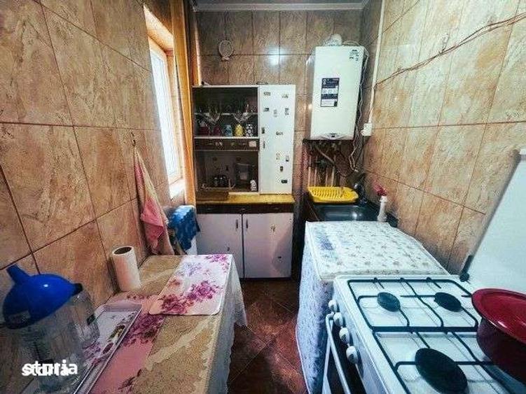 Apartament cu 4 camere în Drăgănești-Olt