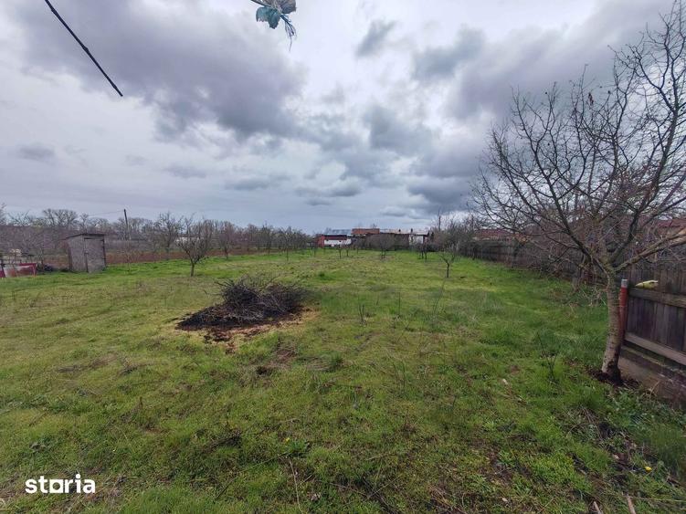 Casă cu 3 camere cu Teren 1528 Mp în Optași