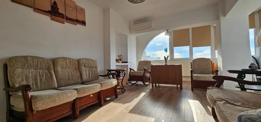 Apartament cu 3 camere în Casa de Cultură