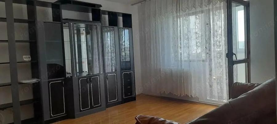 Apartament cu 2 camere decomandat în Micro 20
