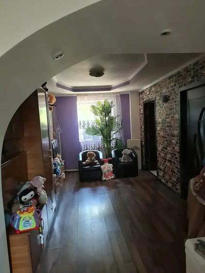 Casă cu 3 camere cu Teren 570 Mp în Central