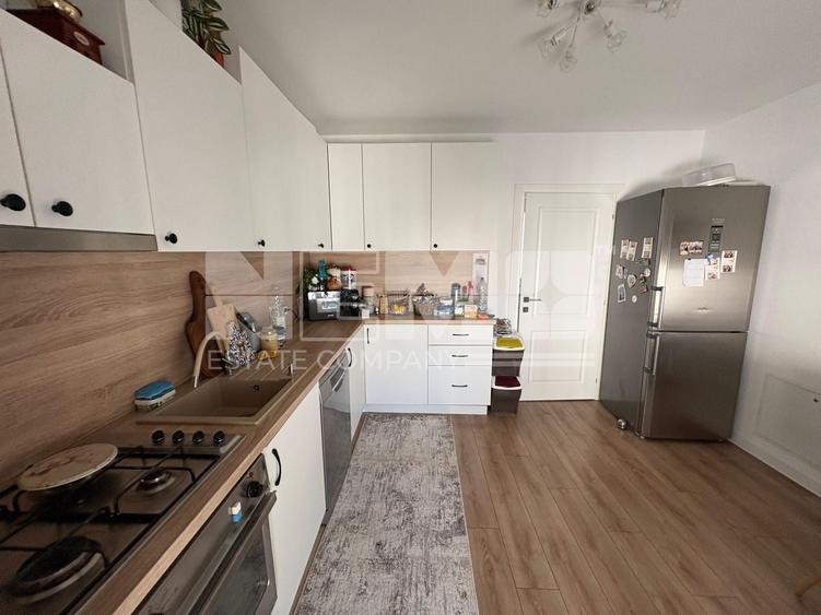 Apartament cu 3 camere decomandat, mobilat în Burdujeni