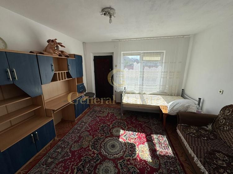 Casă individuală cu 4 camere cu Teren 120 Mp în Stupini