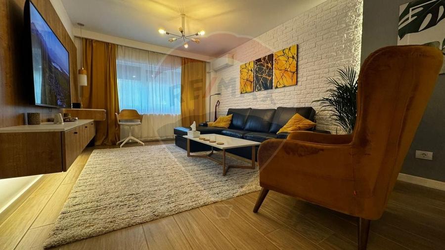 Apartament cu 2 camere decomandat, mobilat în P-ța Dorobanți