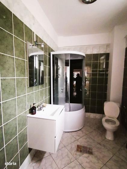 Casă cu 4 camere în Giulești