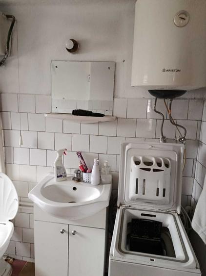 Casă cu 3 camere în Central