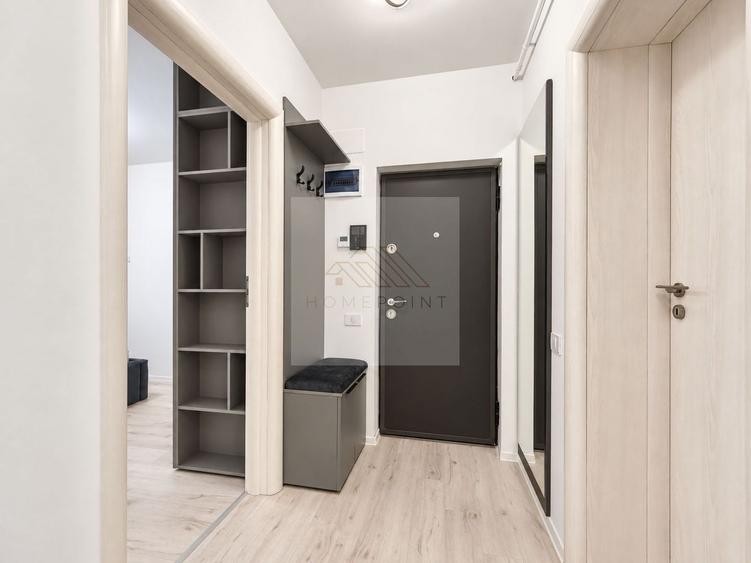 Apartament cu 3 camere decomandat, mobilat în Tractorul