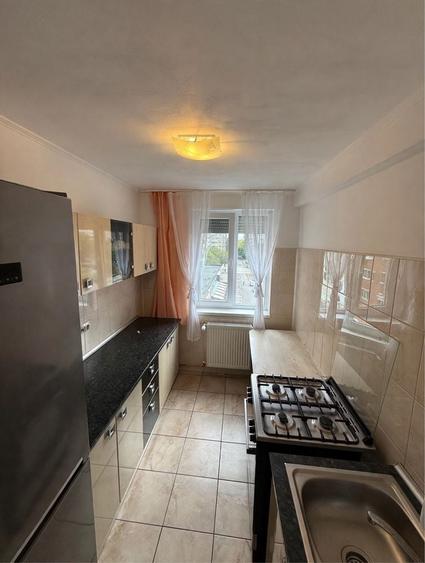 Apartament cu 2 camere semidecomandat în Rogerius