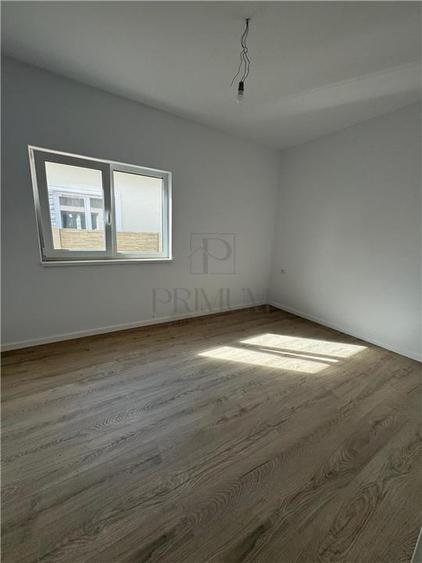Duplex cu 3 camere cu Teren 300 Mp în Moșnița Nouă