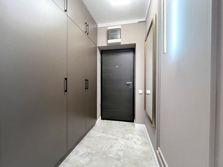Penthouse cu 2 camere decomandat, mobilat în Lipovei