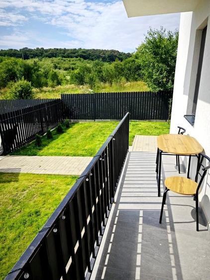 Apartament cu 2 camere semidecomandat în Livezeni