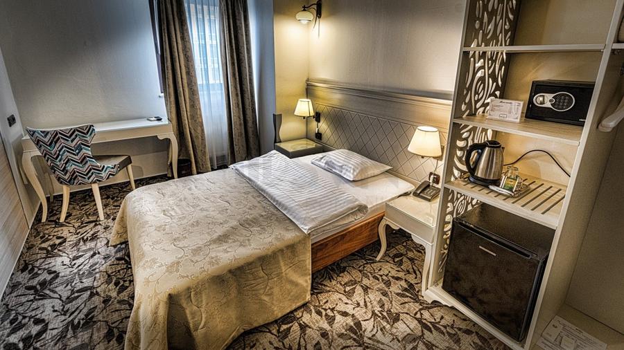 Hotel/Pensiune, de 2,556 mp, în Cișmigiu