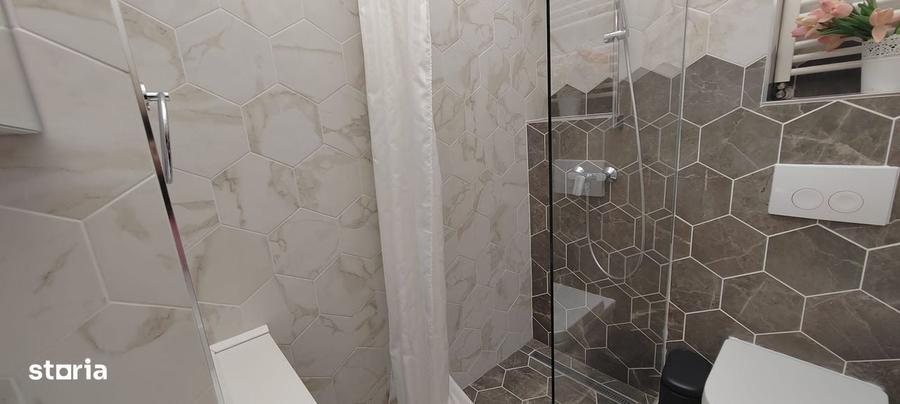 Apartament cu 3 camere în Mihai Bravu