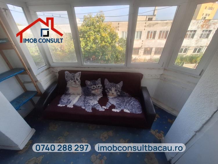 Apartament cu 3 camere decomandat în Ștefan cel Mare
