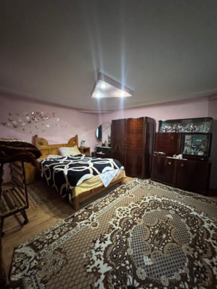 Casă cu 2 camere în Central