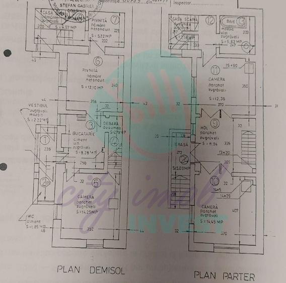 Casă individuală cu 9 camere cu Canalizare în Moșilor
