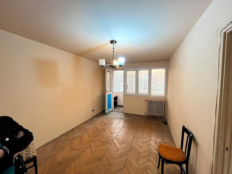 Apartament cu 2 camere semidecomandat în Bucur Obor