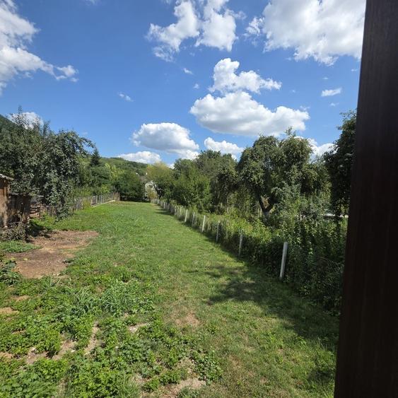 Casă cu 4 camere în Valea Borcutului