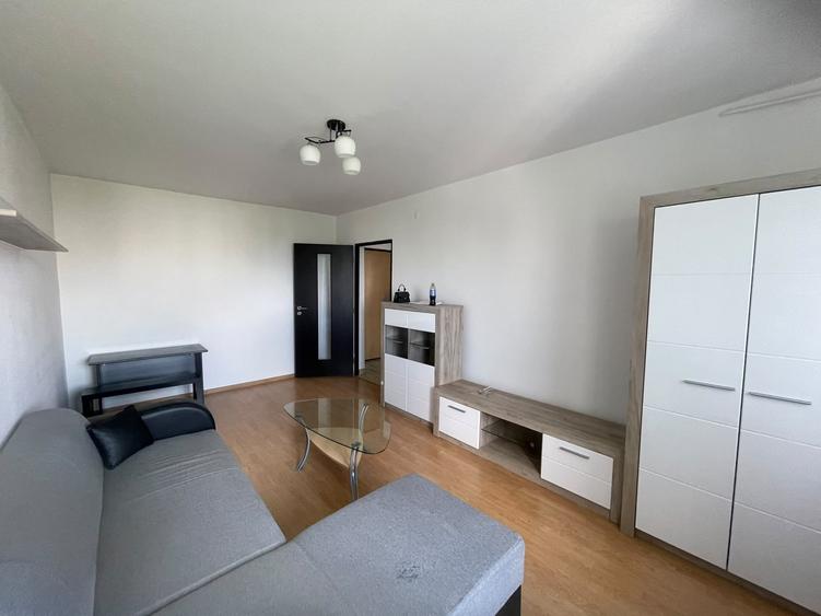 Apartament cu 2 camere semidecomandat, mobilat în Costin Georgian