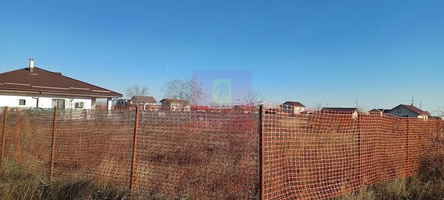 Teren de 1000 mp, în Săbăreni