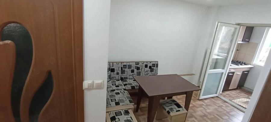 Garsonieră decomandată, mobilată în Podul de Fier