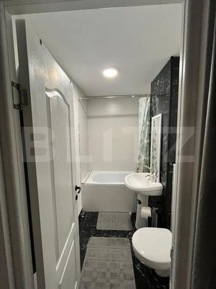 Apartament renovat, decomandat, 2 camere, zona Micro 3 - 7