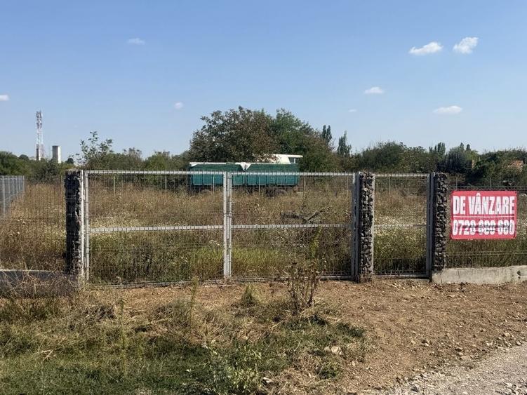 Spațiu comercial, în Periș