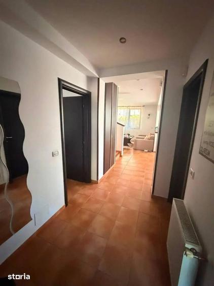 Casă cu 6 camere cu Teren 245 Mp în Mogoșoaia