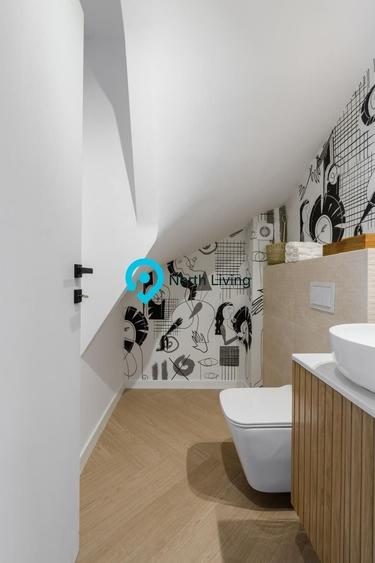 Duplex cu 5 camere cu Canalizare în Central